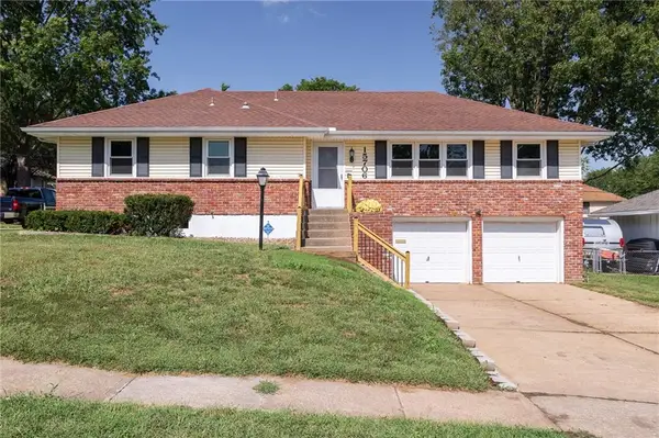 15706 E 44th Terrace S, Independence, MO 64055