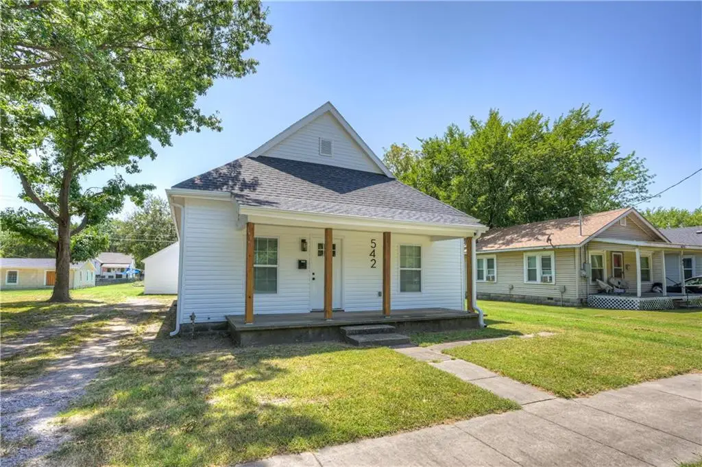 542 E 23rd Street, Pittsburg, KS 66762 - #1
