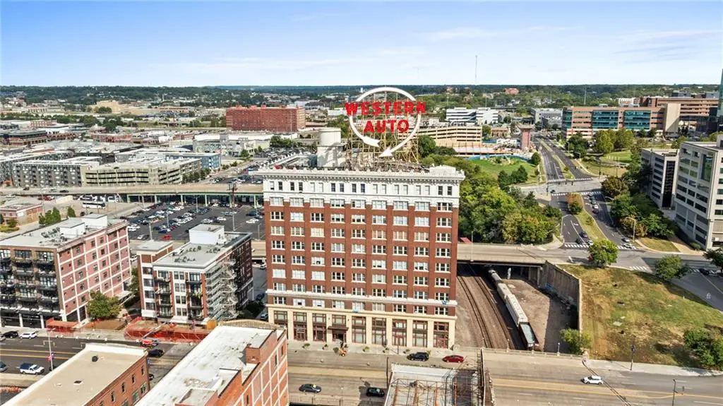 2107 Grand Boulevard #309, Kansas City, MO 64108 - #1