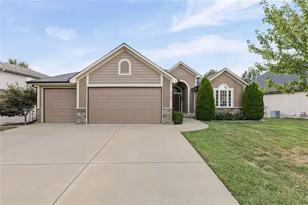 2135 NE Sparta Drive, Blue Springs, MO 64029