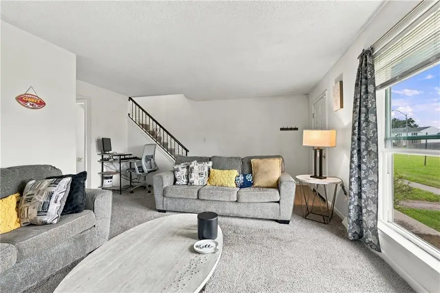 6508 E 128th Street, Grandview, MO 64030 - #2