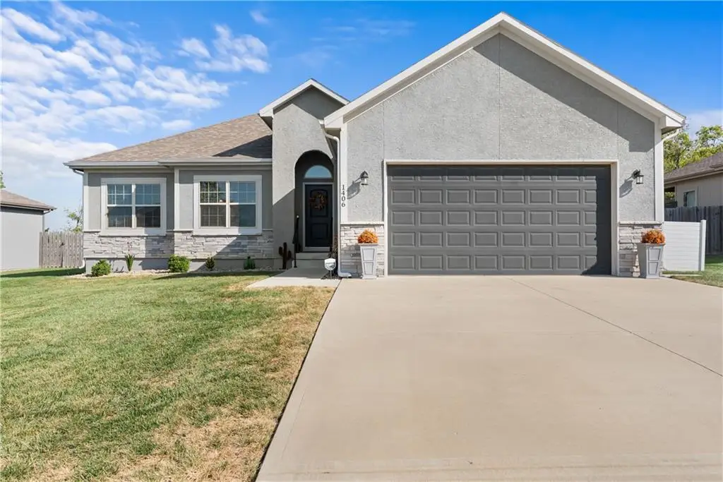 1406 SW 8th Terrace, Oak Grove, MO 64075 - #1