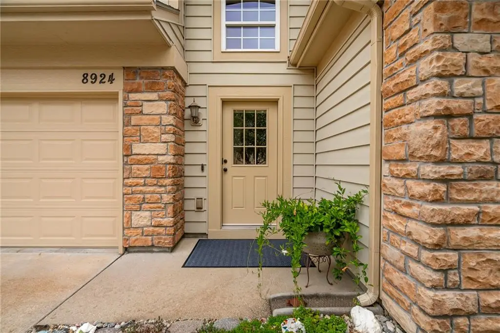 8924 Inkster Street, Lenexa, KS 66227 - #1