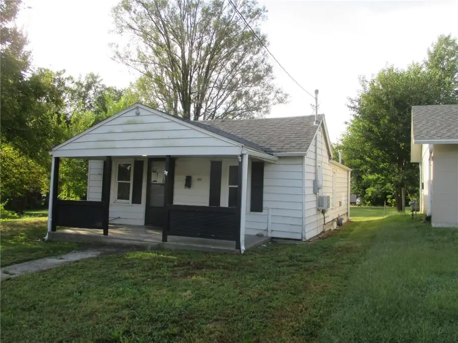 Address Withheld By Seller, Marshall, MO 65340 - #2