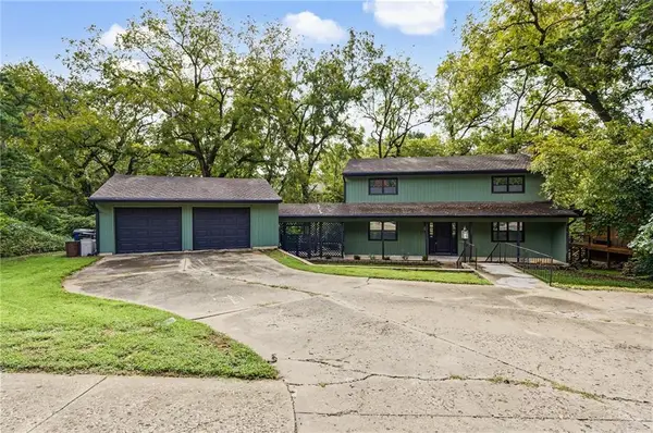 2729 Stratford Road, Lawrence, KS 66049