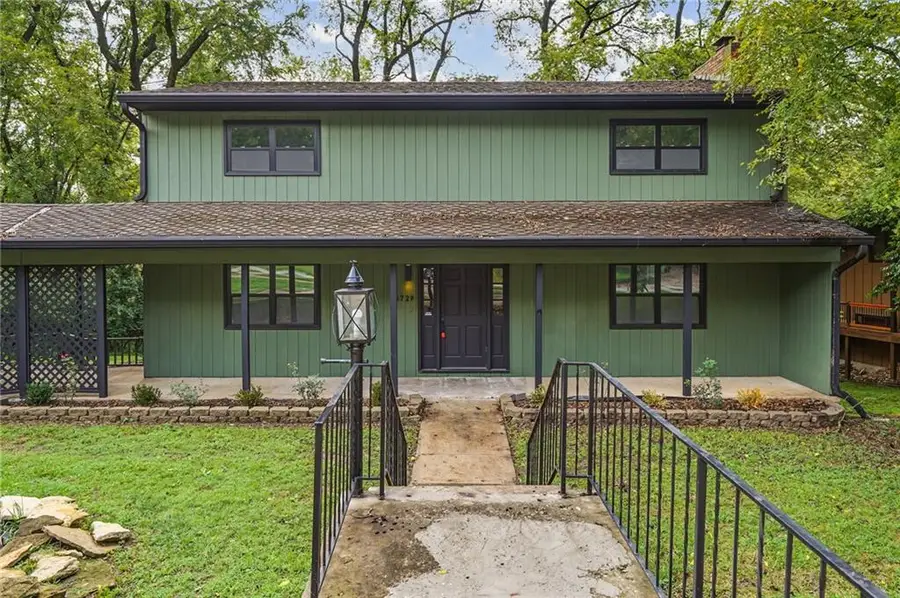 2729 Stratford Road, Lawrence, KS 66049 - #2