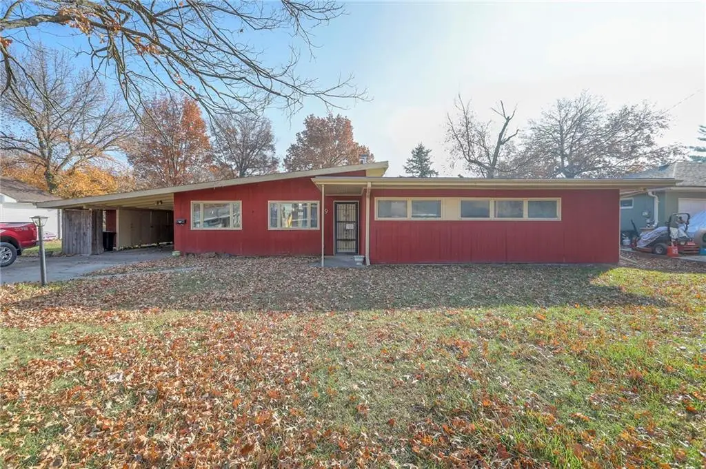 9 Crestview Drive, Paola, KS 66071 - #1