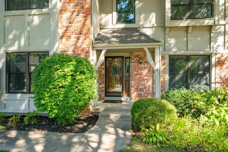 12917 Sherwood Street, Leawood, KS 66209 - #2