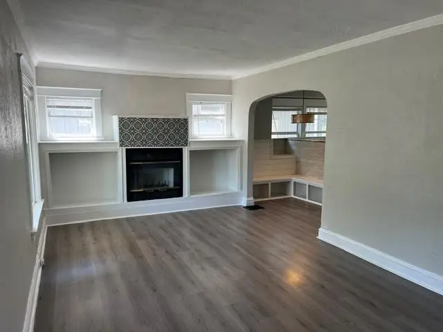 4306 Highland Avenue, Kansas City, MO 64110 - #2