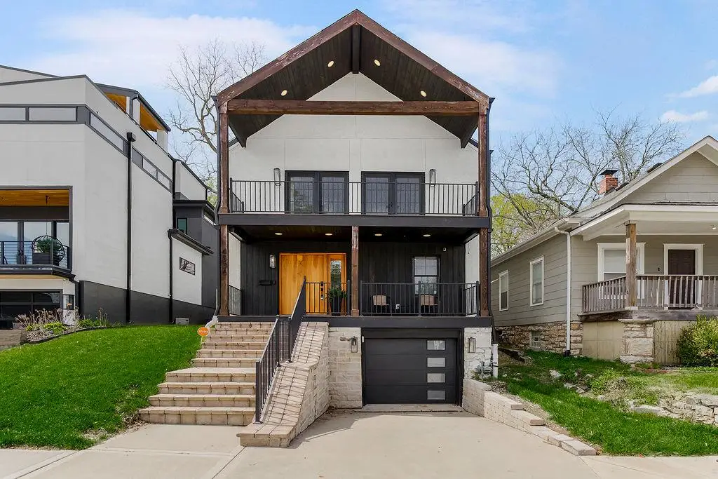 4536 Mercier Street, Kansas City, MO 64111 - #1