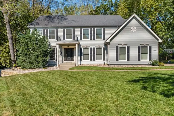 504 NW 47th Street, Gladstone, MO 64116