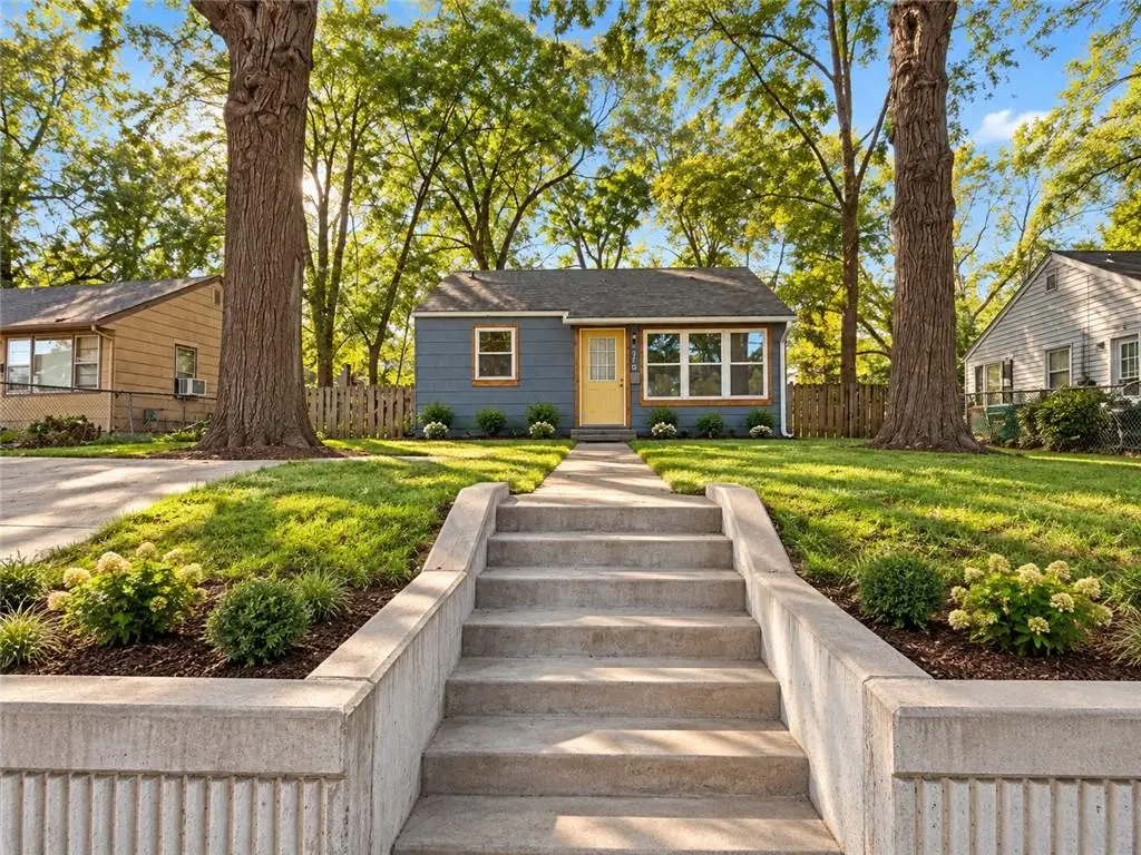 226 Cornell Avenue, Bonner Springs, KS 66012 - #1