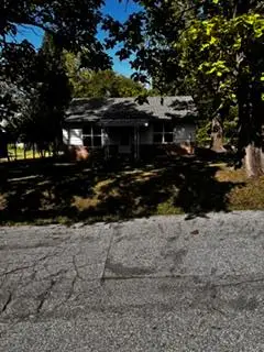 324 North Street, Carbondale, KS 66414 - #3