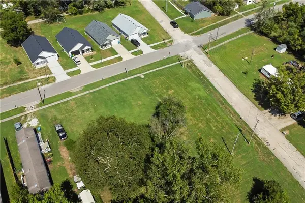 905 Chestnut Street, Osawatomie, KS 66064
