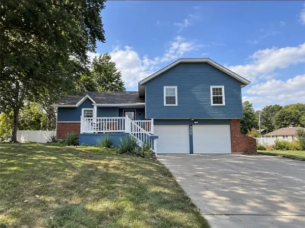 300 Hawthorne Court, Belton, MO 64012