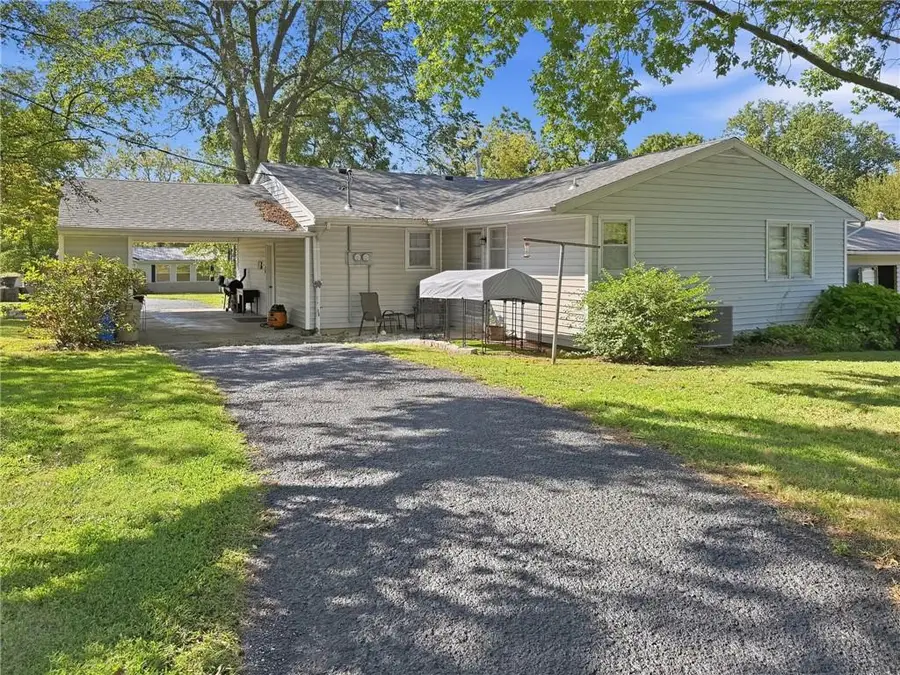 600 Herring Street, Brunswick, MO 65236 - #3