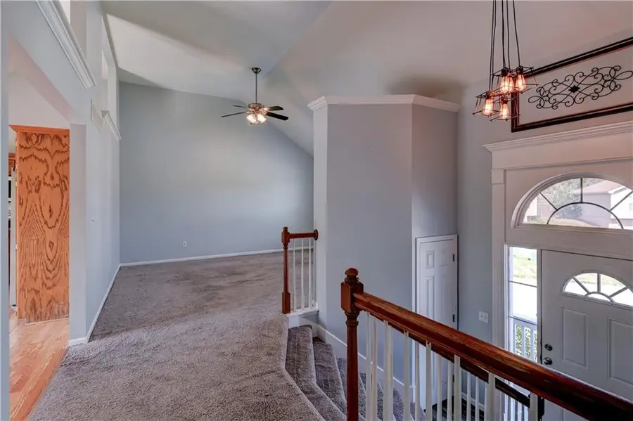 18105 E 11th Terrace Court N, Independence, MO 64056 - #3