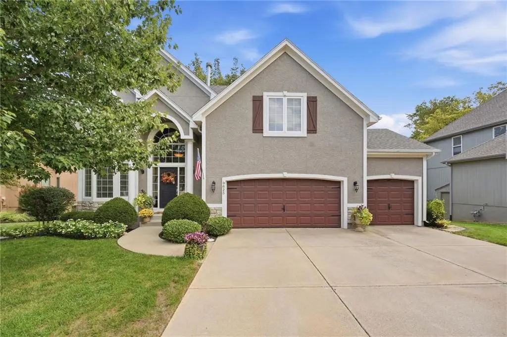 9623 Falcon Valley Dr Drive, Lenexa, KS 66220 - #1