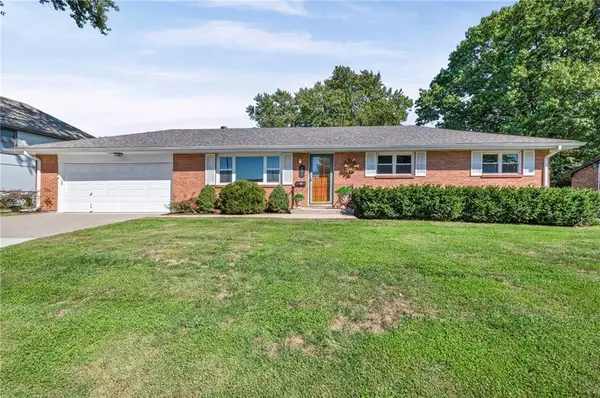 705 Quincy Boulevard, Smithville, MO 64089