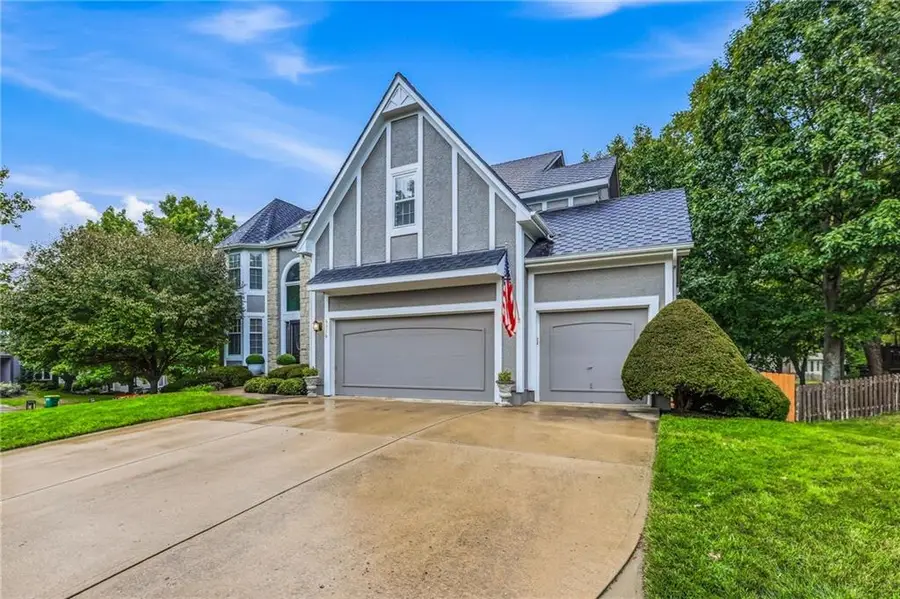 5316 W 132 Street, Overland Park, KS 66209 - #3