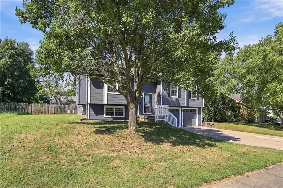 408 Huntington Court, Greenwood, MO 64034 - #3