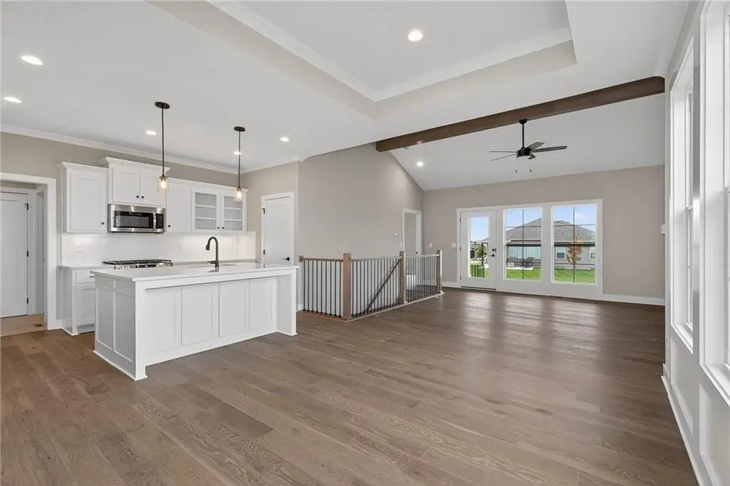 8281 Brockway Street, Lenexa, KS 66220 - #1