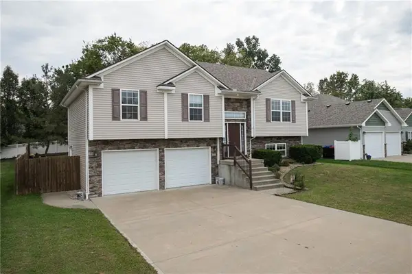 605 Oakmont Drive, Warrensburg, MO 64093