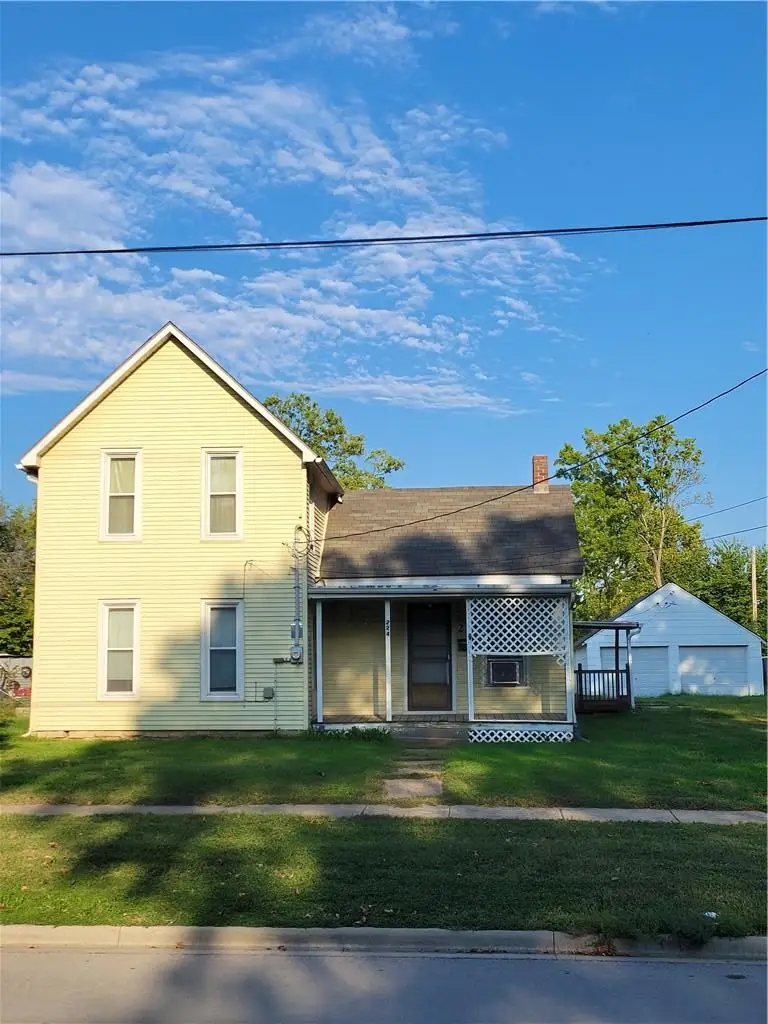 224 S Walnut Street, Olathe, KS 66061 - #1