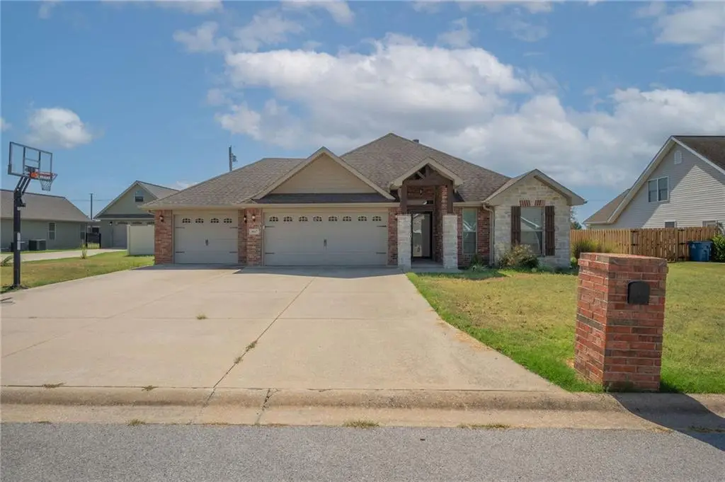 3017 Fairway Circle, Neosho, MO 64850 - #1