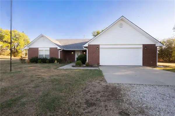 914 Mcbean Lane, Coffeyville, KS 67337