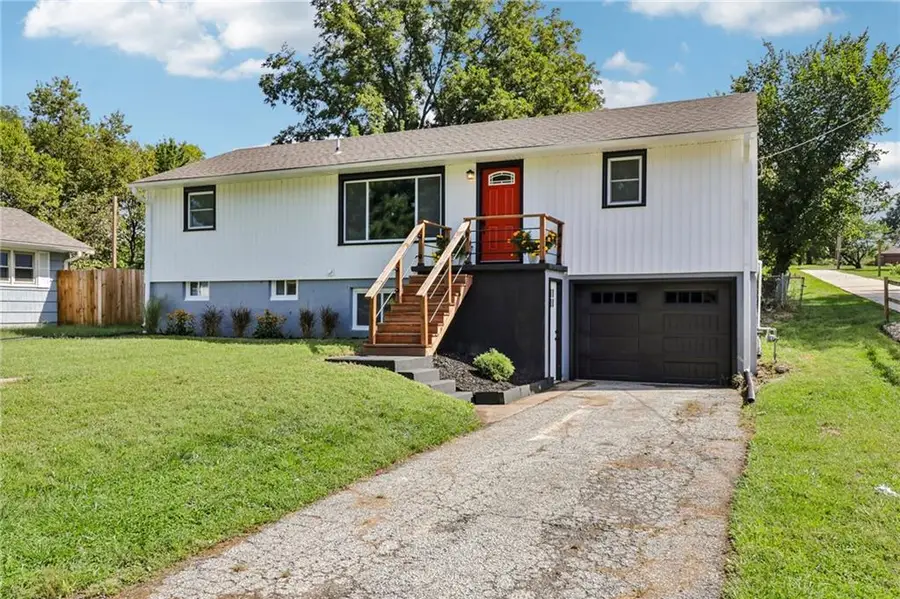 2907 S 29th Street, Saint Joseph, MO 64503 - #2