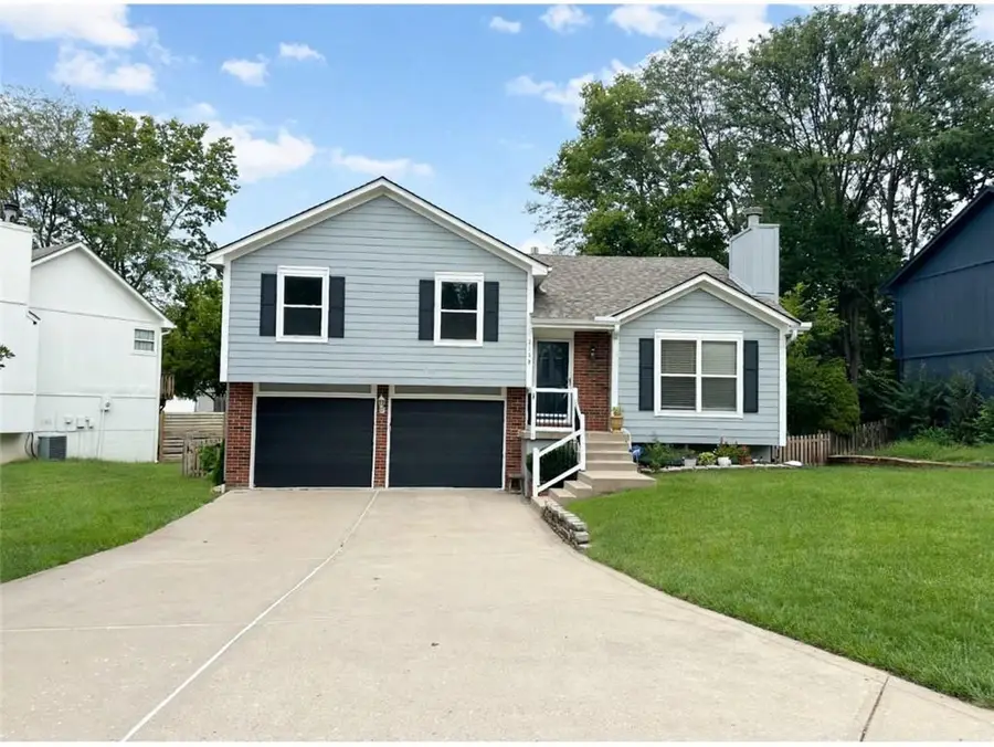 2108 SW Sterling Drive, Lees Summit, MO 64081 - #2