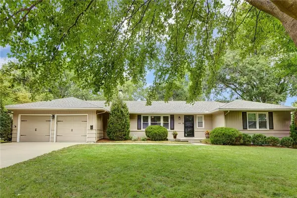 904 W 96th Street, Kansas City, MO 64114