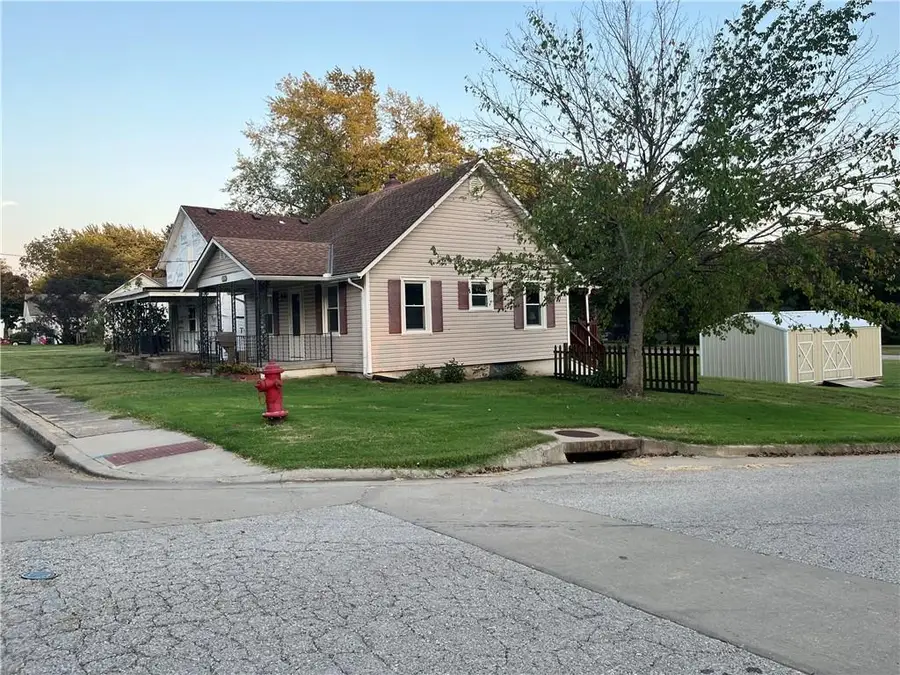 625 W 26th St Street W, Higginsville, MO 64037 - #2