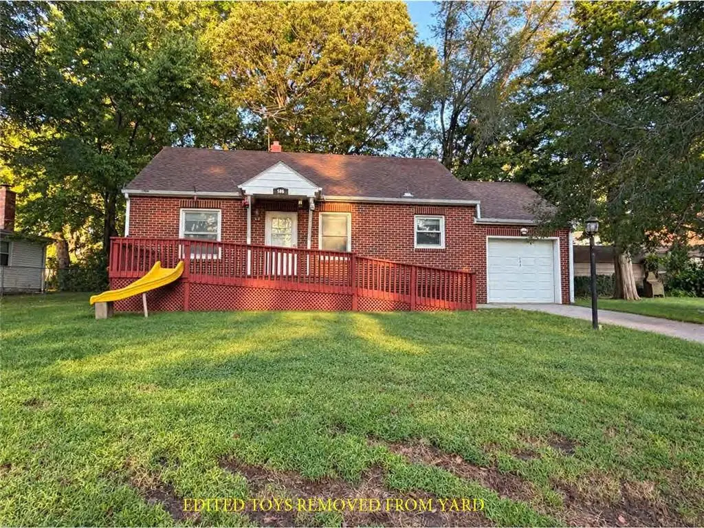 506 S Hedges Avenue, Sugar Creek, MO 64054 - #1