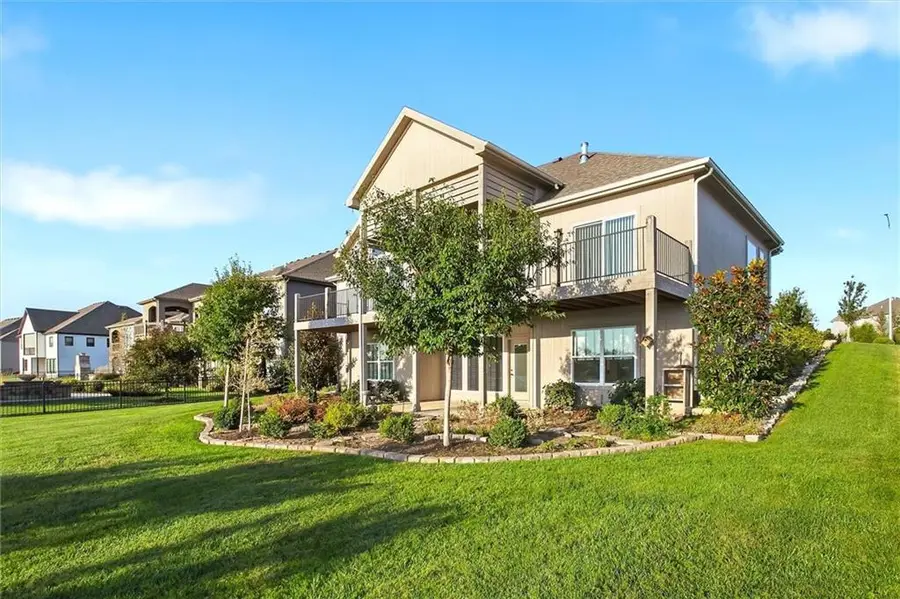 4313 Lakeshore Drive, Basehor, KS 66007 - #3