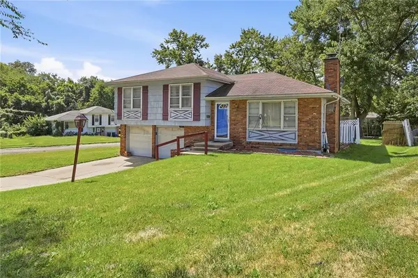 6000 E 95th Terrace, Kansas City, MO 64134