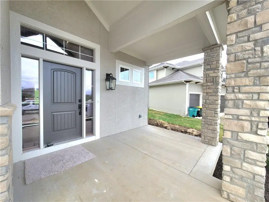 18232 Oakmont Street, Overland Park, KS 66013 - #2