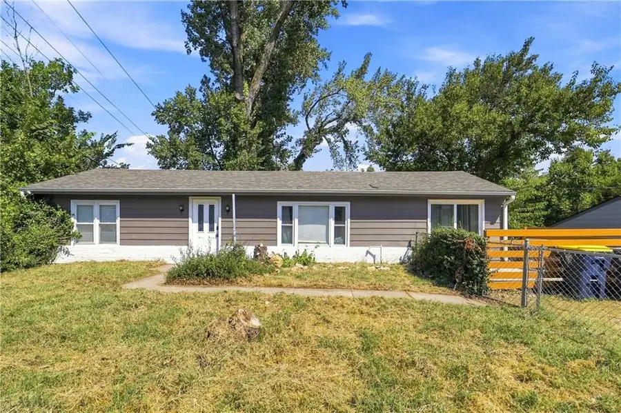 8804 E 47th Street, Kansas City, MO 64129 - #3