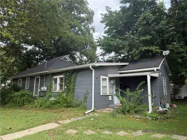13011 8th Street, Grandview, MO 64030