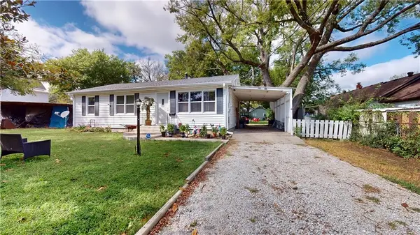 811 N Oak Street, Nevada, MO 64772