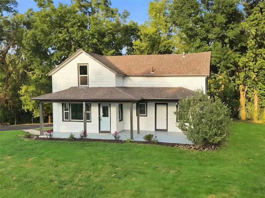 2421 N 72nd Street, Kansas City, KS 66109 - #3