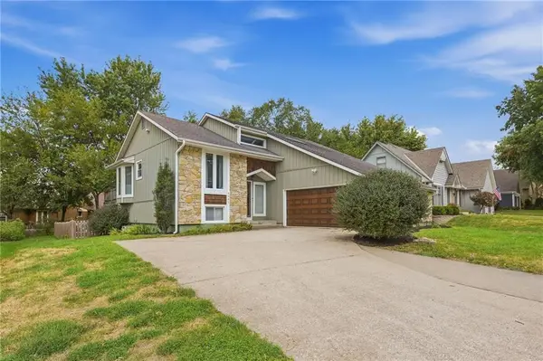 4082 SW Marline Drive, Lee's Summit, MO 64082