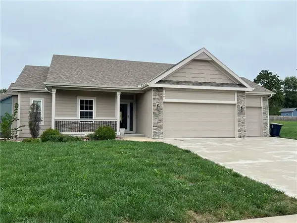 11901 Tracy Avenue N, Kansas City, MO 64155