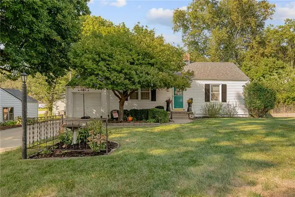 2308 NE 52nd Terrace, Kansas City, MO 64118