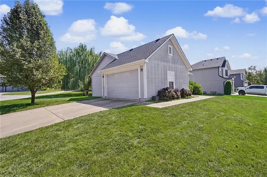 1541 S 104th Terrace 104th Terrace Terrace, Edwardsville, KS 66111 - #3