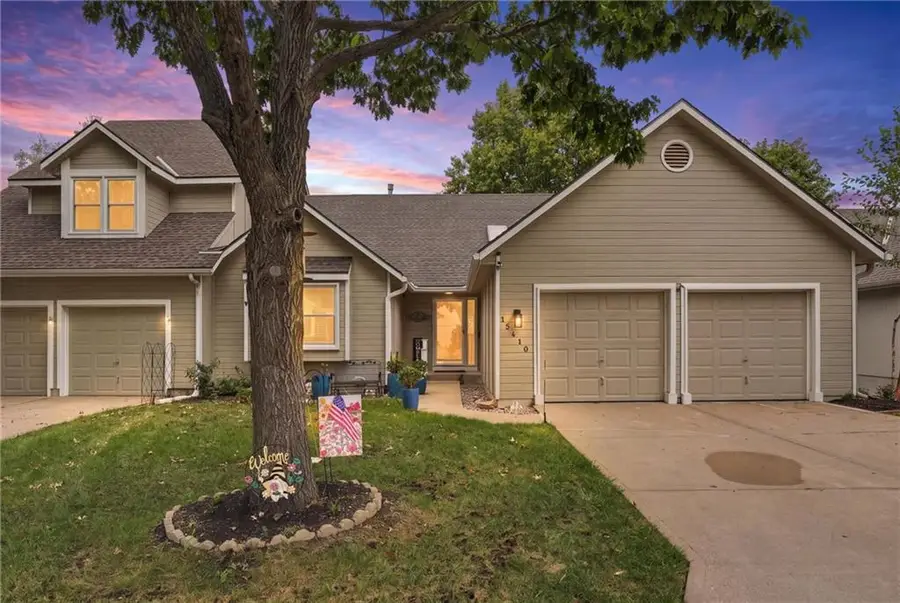 15410 Floyd Street, Overland Park, KS 66223 - #2