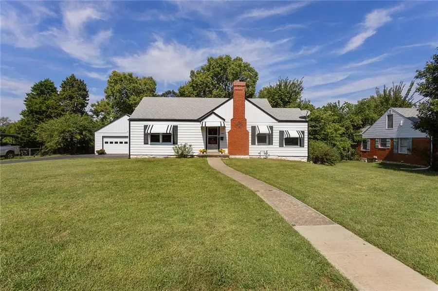 11400 E 78th Street, Raytown, MO 64138 - #2