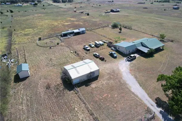 6214 N Broadway Road, Guthrie,  73044