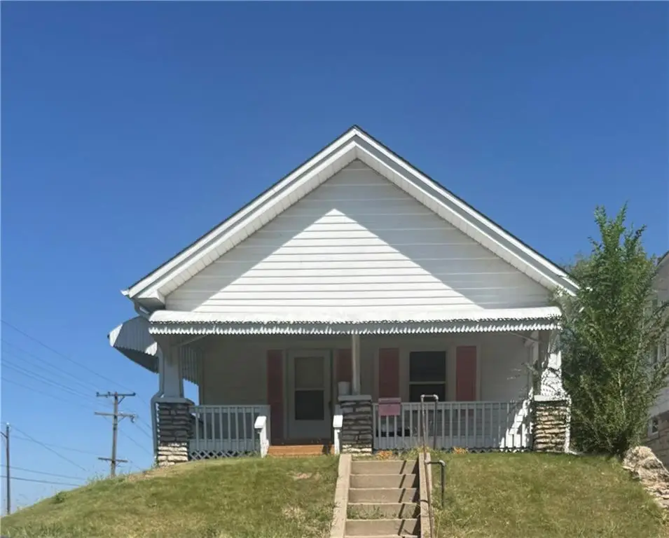 1244 Ann Avenue, Kansas City, KS 66102 - #1